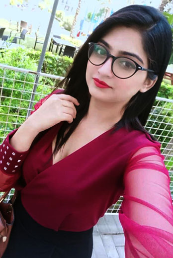 hyderabad escorts in red top
